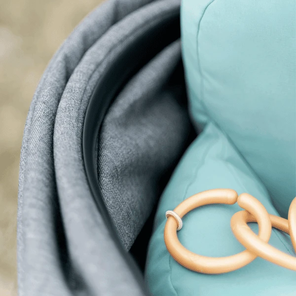 Done By Deer ™ Raffi Roze Kinderwagen Zitkussen 5 Done By Deer ™ Raffi Roze Kinderwagen Zitkussen - Afbeelding 5