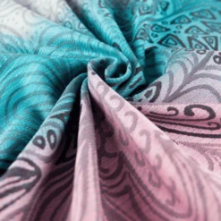 Hoppediz Ring-Sling Jacquard Jaipur Black 9 Hoppediz Ring-Sling Jacquard Jaipur Black -Winkel Voor Kinderwagens En Accessoires hoppediz ring sling jacquard jaipur black a299645 4