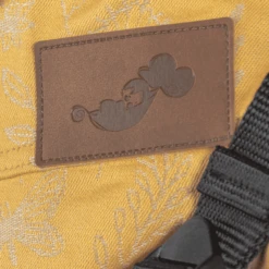 SCHMUSEWOLKE Draagzak Half Buckle Botanisch Golden Linnen -Winkel Voor Kinderwagens En Accessoires schmusewolke draagzak half buckle botanisch golden linnen a371900 4