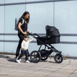 THULE Kinderwagen Urban Glide 2 Met Reiswieg Dark Shadow -Winkel Voor Kinderwagens En Accessoires thule kinderwagen urban glide 2 met reiswieg dark shadow a338353 2